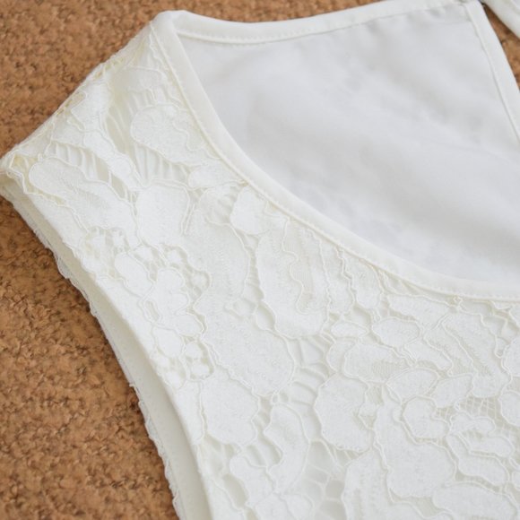 Women's Lace Tank Top | Size 8 Sleeveless Tee | Sleeveless Lace Top | Formal Top - Picture 6 of 6